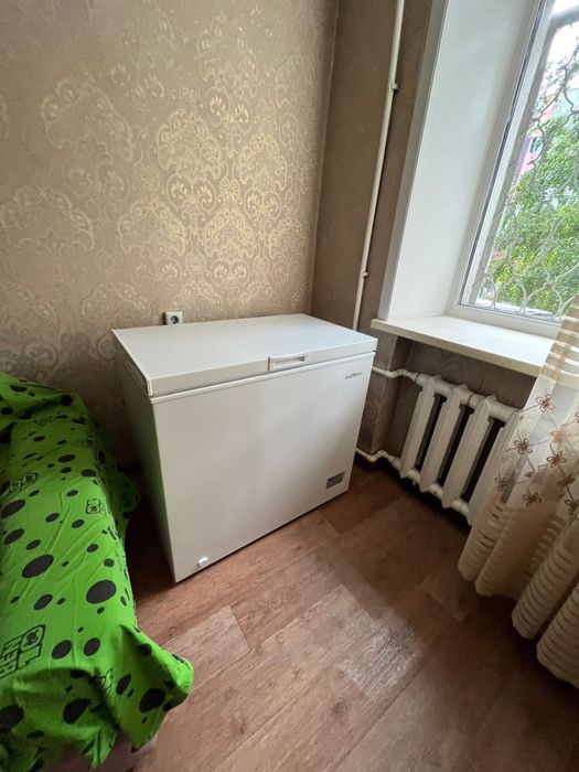 Продам морозильную камеру