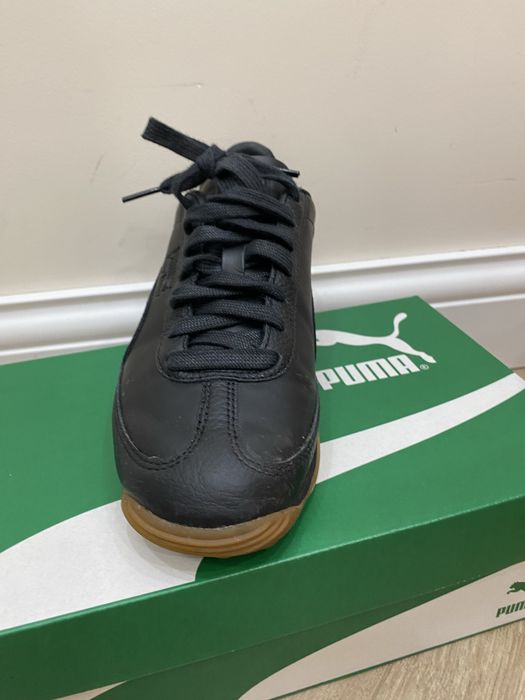 Продам кроссовки