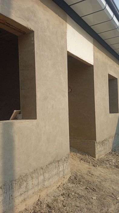 Andijon Xartum sentr Katej sotiladi 4 xonalik narxi 30 ming  kami bor