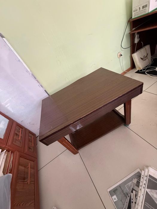 Продам журнальный столик