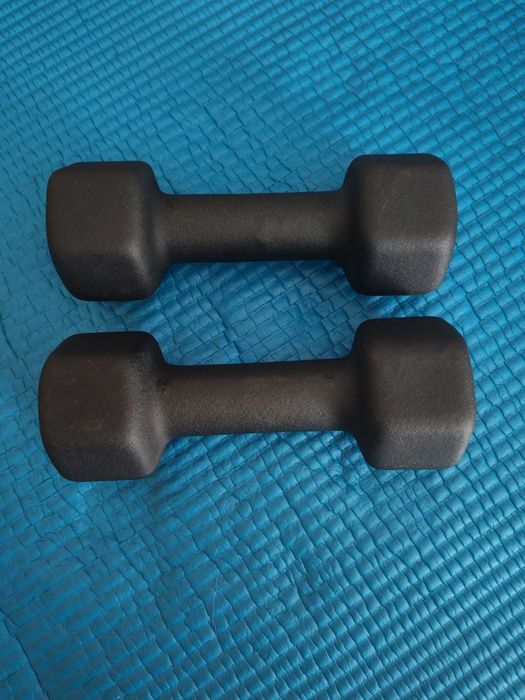 Gantere 2 x 2 kg, neopren, stare impecabila