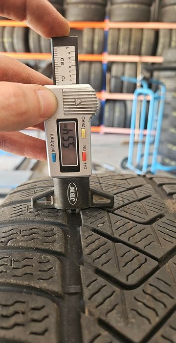225/60/17цола.Pirelli
