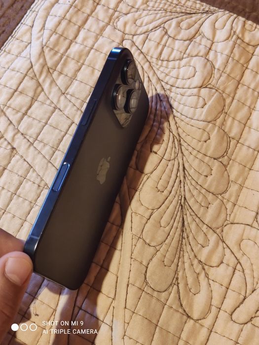Vand / schimb Iphone 16 pro in stare foarte buna