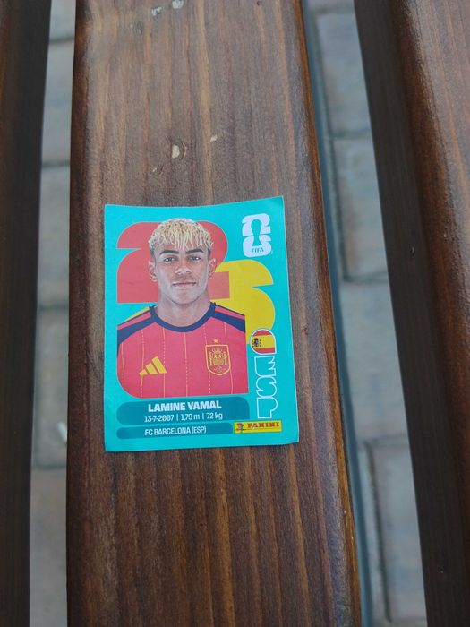 Lamine Yamal Panini sticker