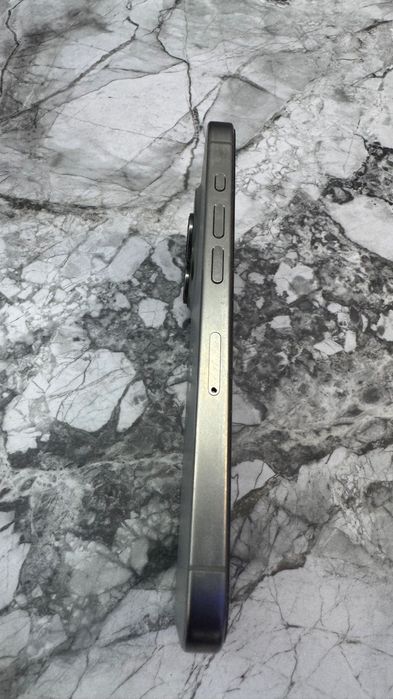 Като нов! Iphone 15 Pro 256 GB
