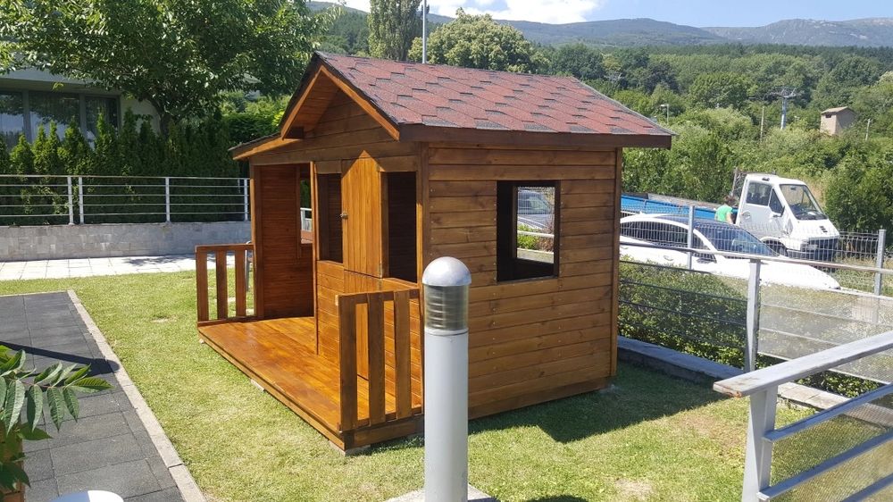 Детска къщичка от дърво "Колибка"