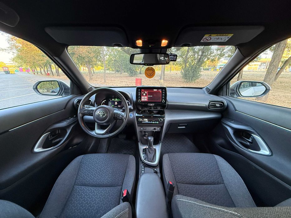 Toyota Yaris Cross 2023 Dynamic | Unic Proprietar | Garanție 3 ani / 200k km