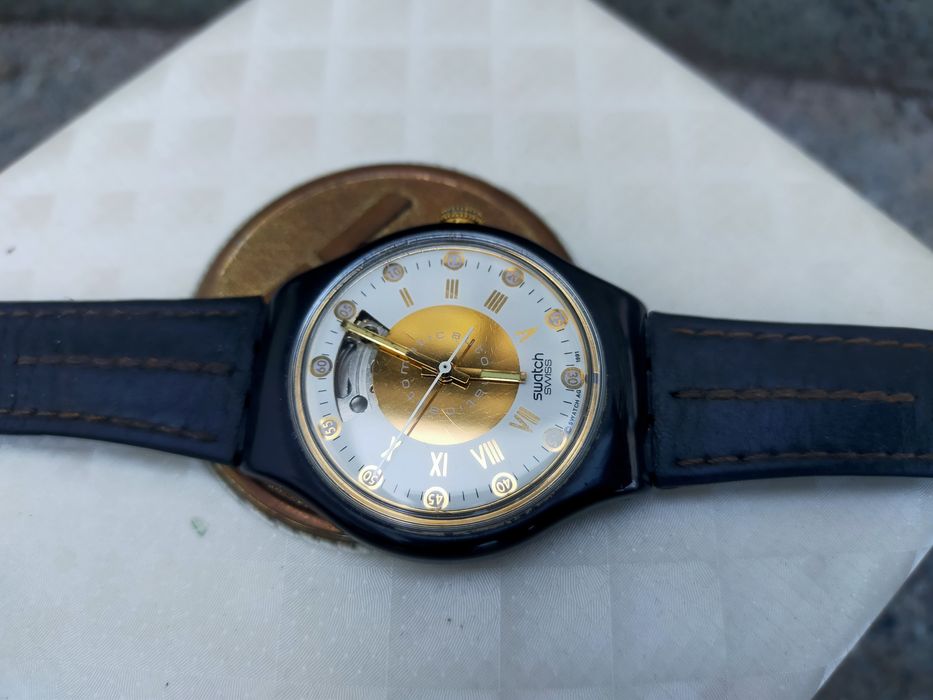 Ceas de mana Swatch Automatic model deosebit Skeleton