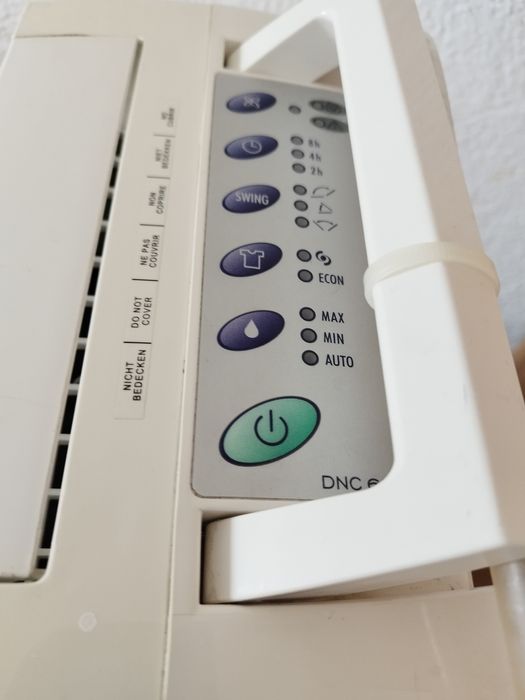 Комбиниран влагоабсорбатор, йонизатор, озонатор и пречиствател на възд