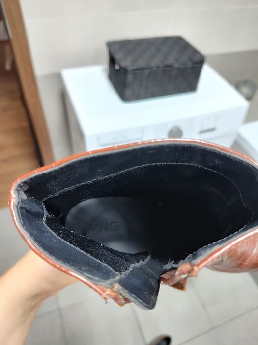 Botine Mango din imitație piele sarpe