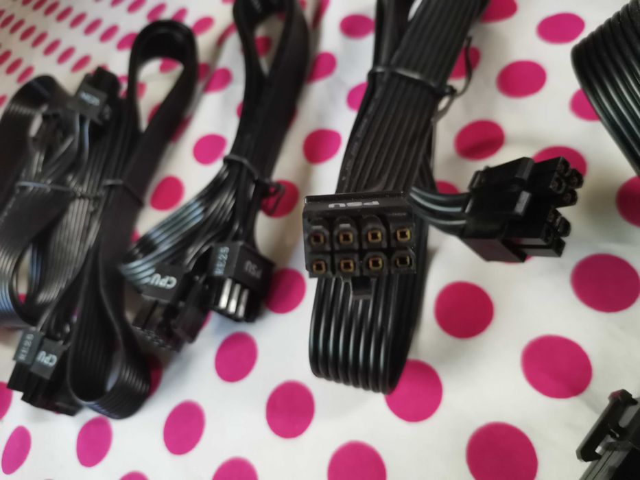 Cablu sursa modulara 8 pini la 4 + 4 Pini Procesor.