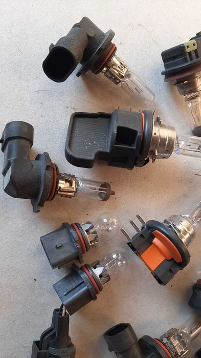 Халогенни крушки за  фарове за мъгла