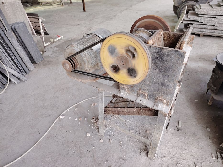 Дробилка бурсчатка ва тошларга