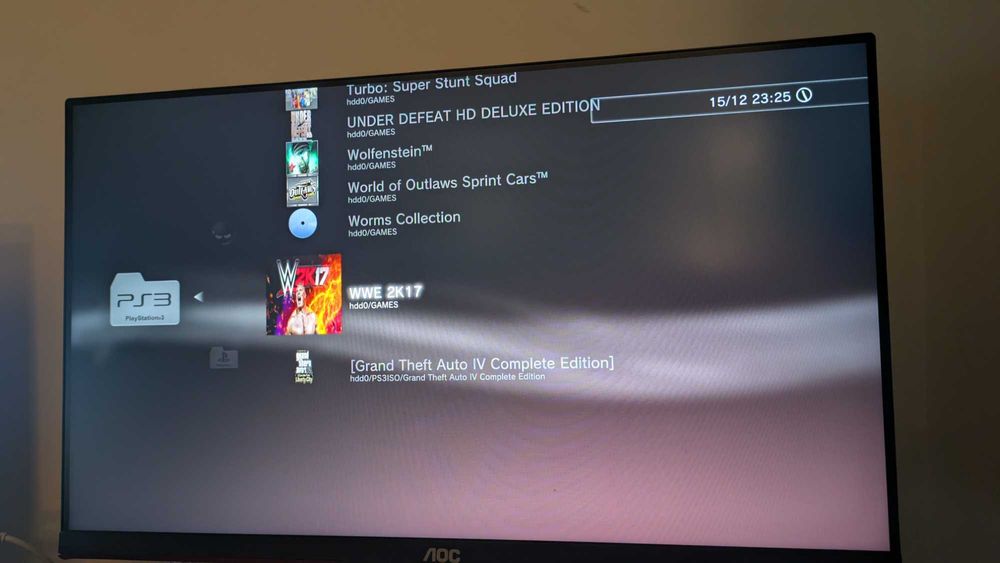 PS3 Super Slim + 136 игри / Playstation 3 1TB