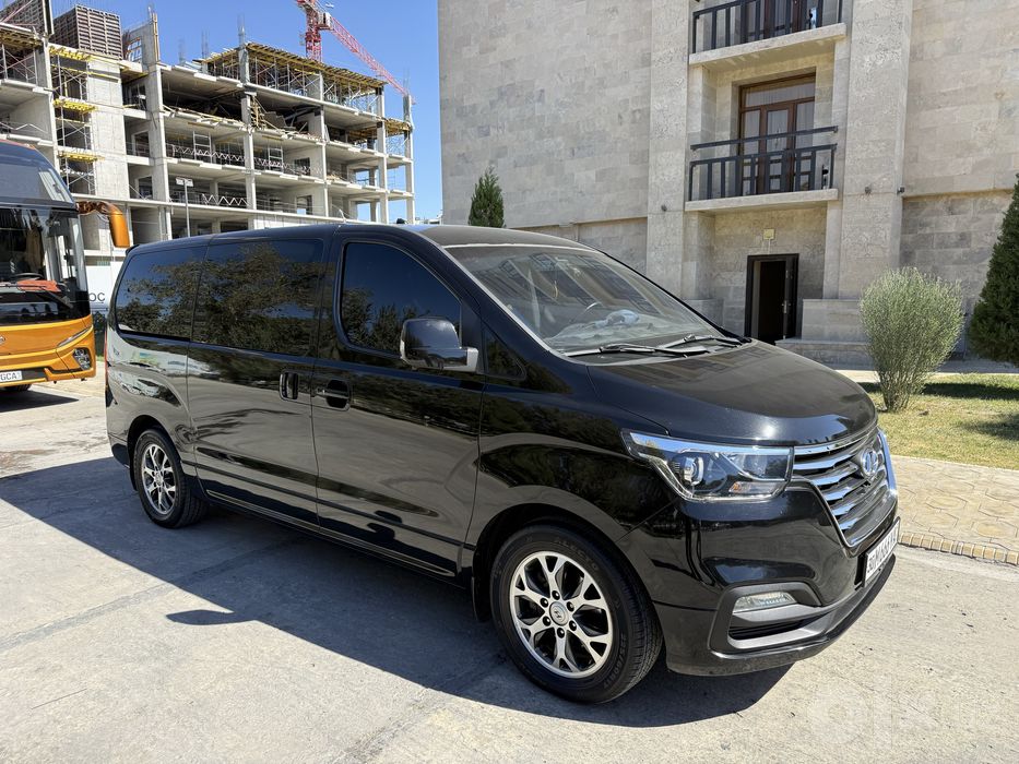 Hyundai starex sotiladi