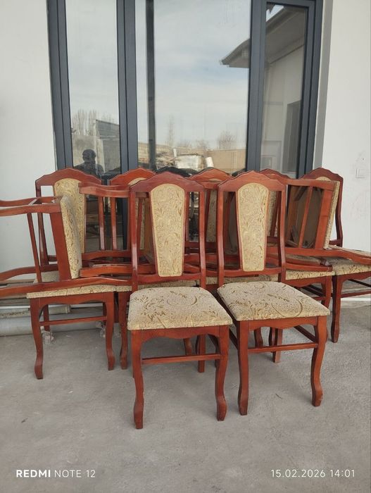 12 dona stullar, 12 стульев