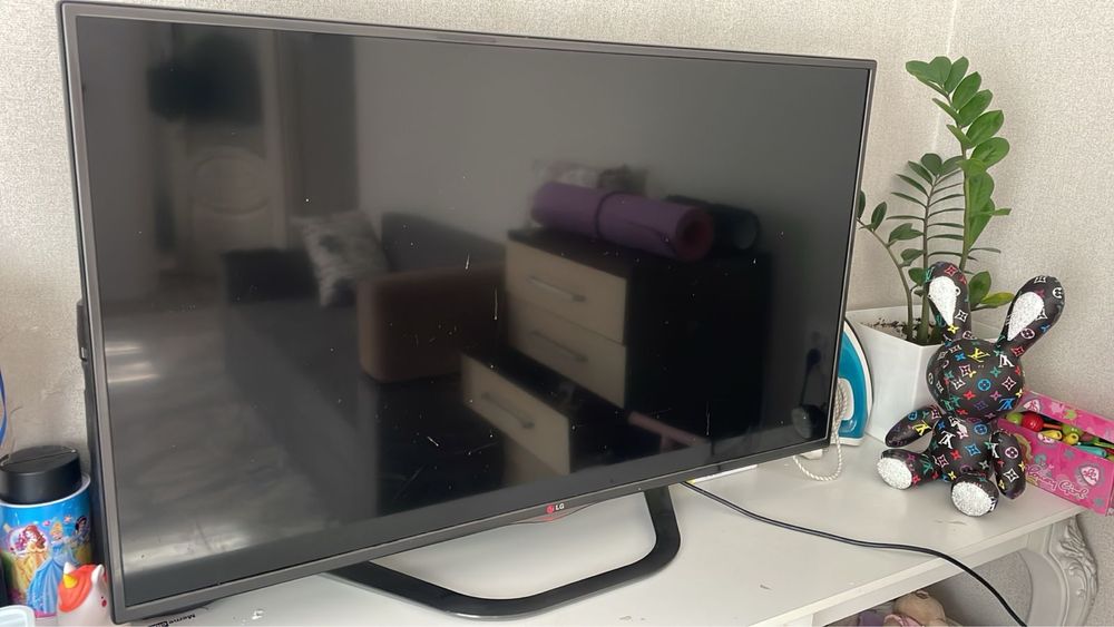 Продам телевизор