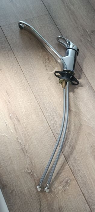 Стоящ" Видима"смесител за кухня