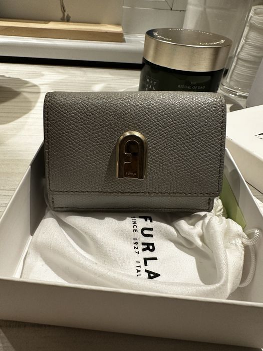 Портмоне Michael Kors и Furla
