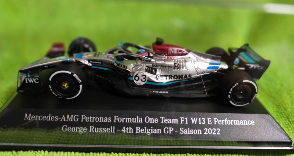 Колекционерски Formula 1  от 500 бройки!Mercedes AMG 2022