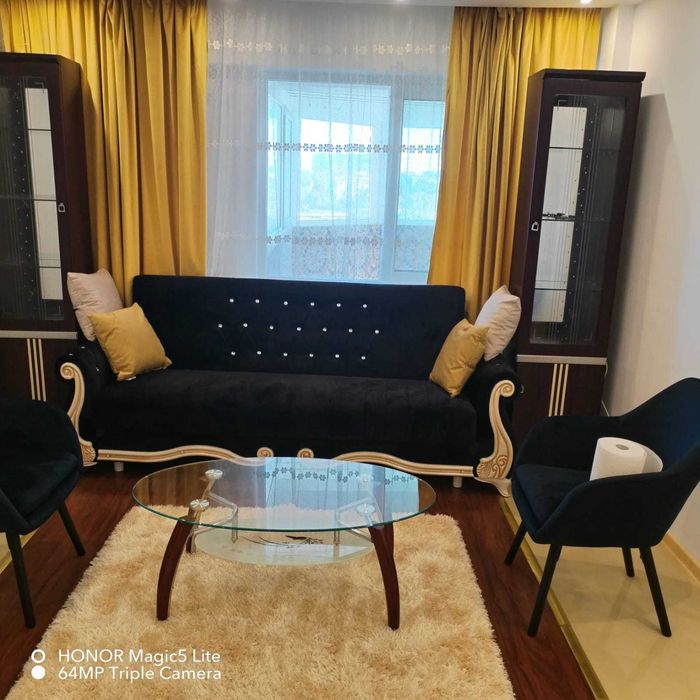 inchiriez apartament 3 camere zona penny vaporas