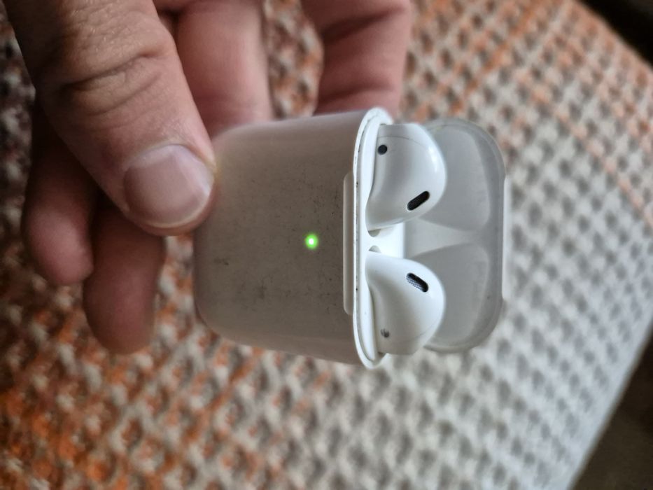 Наушники airpods