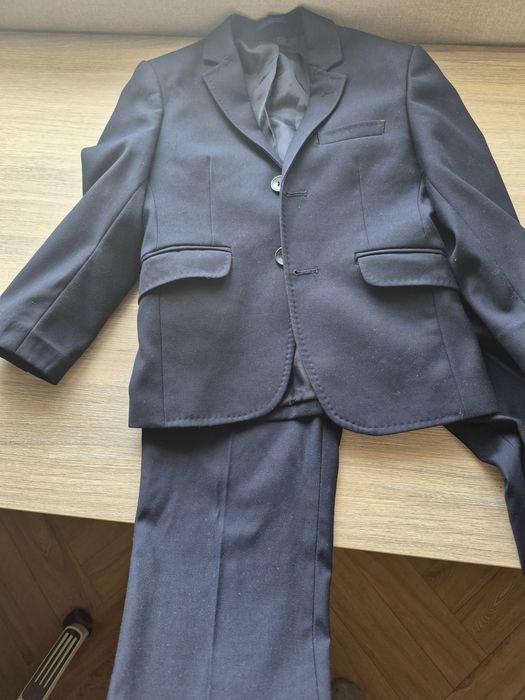 Продам детский костюм