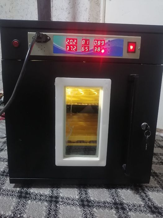 110 talik    Inkubator sotiladi holati yangidek