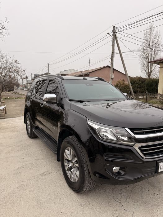 Qora Trailblazer 2020