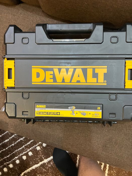 Акумулаторен ударен винтоверт DeWALT DCD709, 18 V