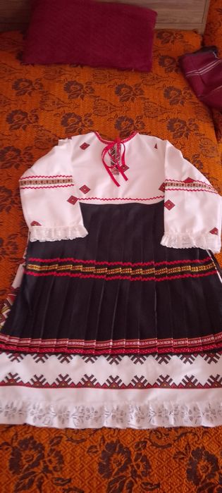 Северняшка носия за момиче 10-11г
Цена 150