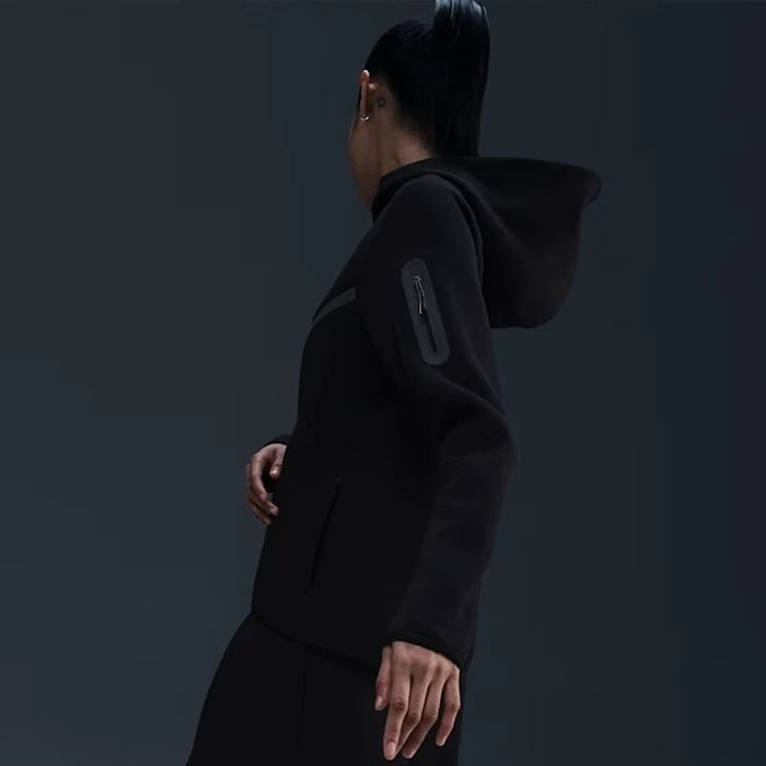 Дамски Екип Nike W NSW TCH FLC WR FZ HDY 2 - HV6747-010