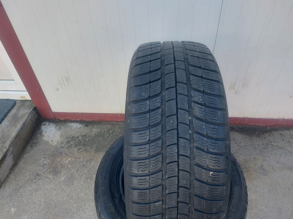 100 lei bucata! Doua anvelope M+S/IARNA 225 55 r16 Michelin