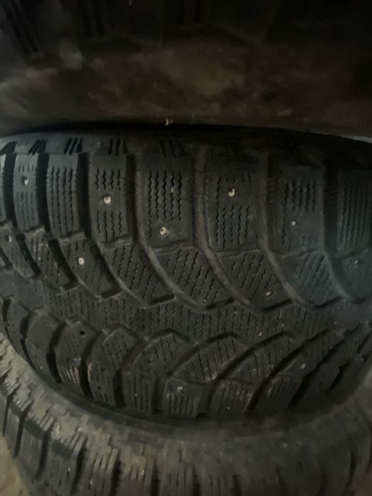 Продам резину R18 225/55