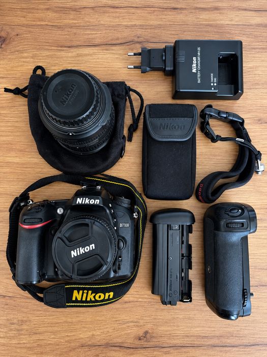 Nikon D7100 + 18-200mm VR + 50mm f/1.8G + MB-D15