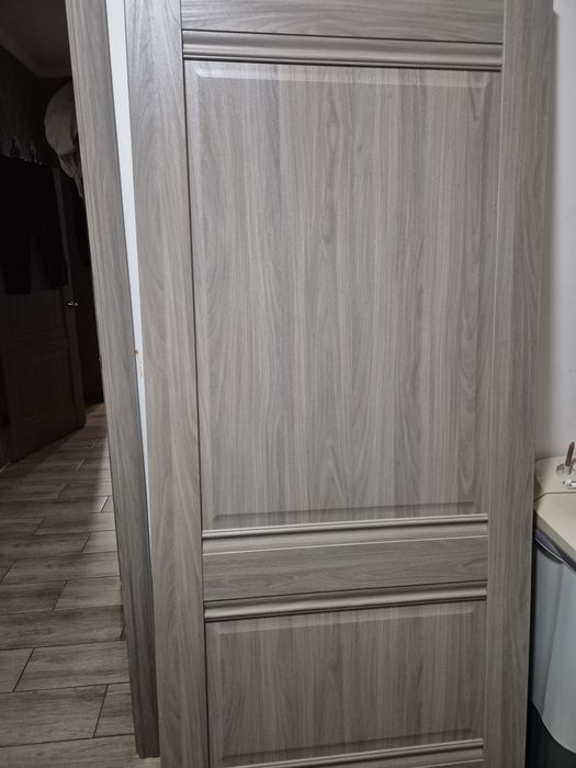 Продам дверь 90 см