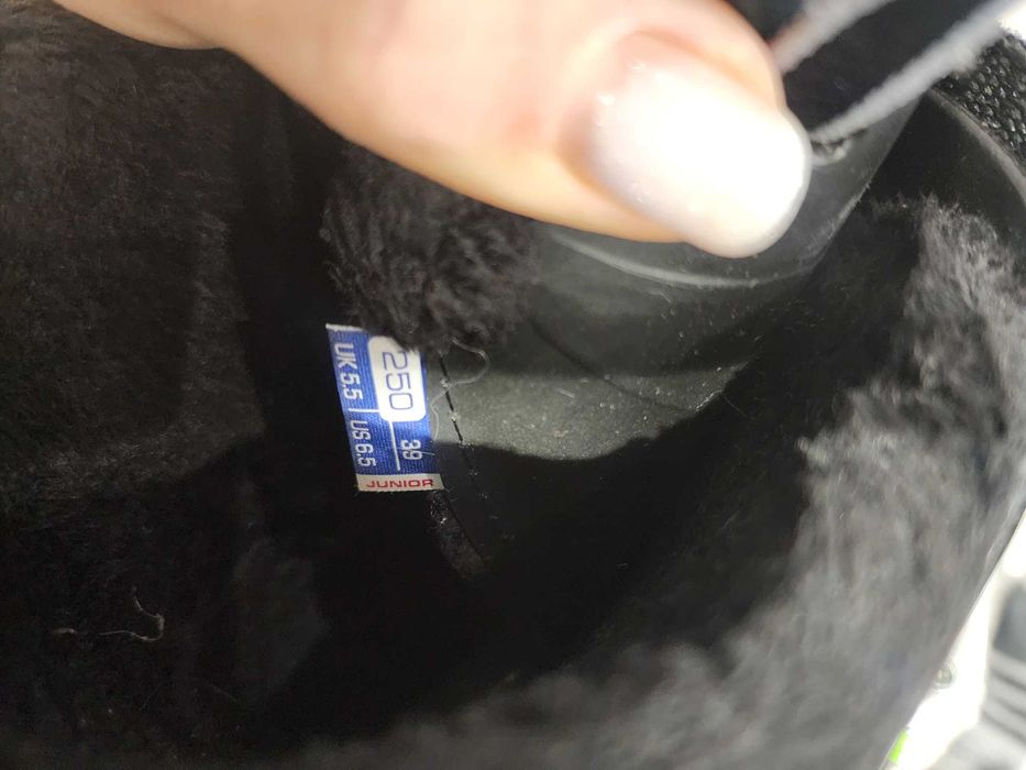 Горнолыжные ботинки