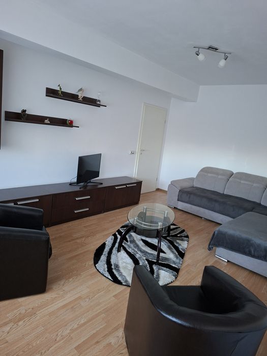 Închiriez apartament Avatgarden 3