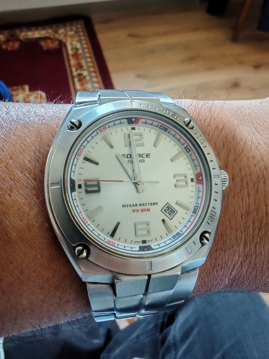 Наручные часы Casio