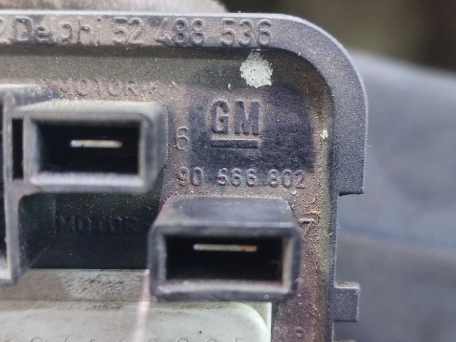 Releu ventilator bord 90566802 Opel Astra H [2004 - 2007] 1.4 benzina