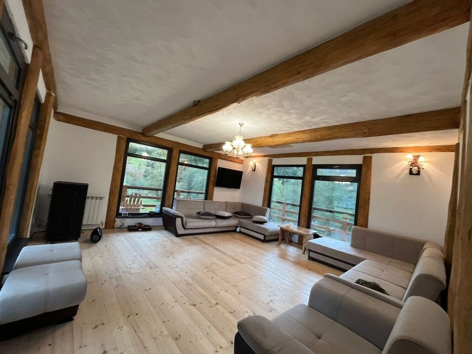 Casa de vacanta,cabană 2026,zona Lacul Roșu Cheile Bicazului