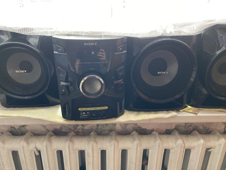 Музыкальный центр sony