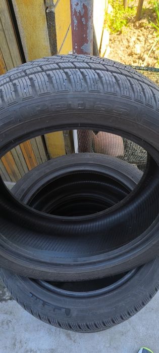 Зимни гуми 4 бр.Petlas 225/45/R17