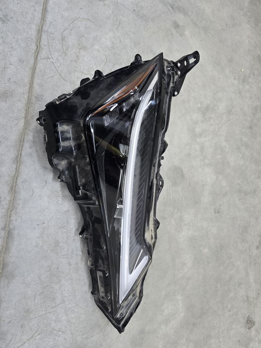 Фара lexus ux 2022г б.у оригинал