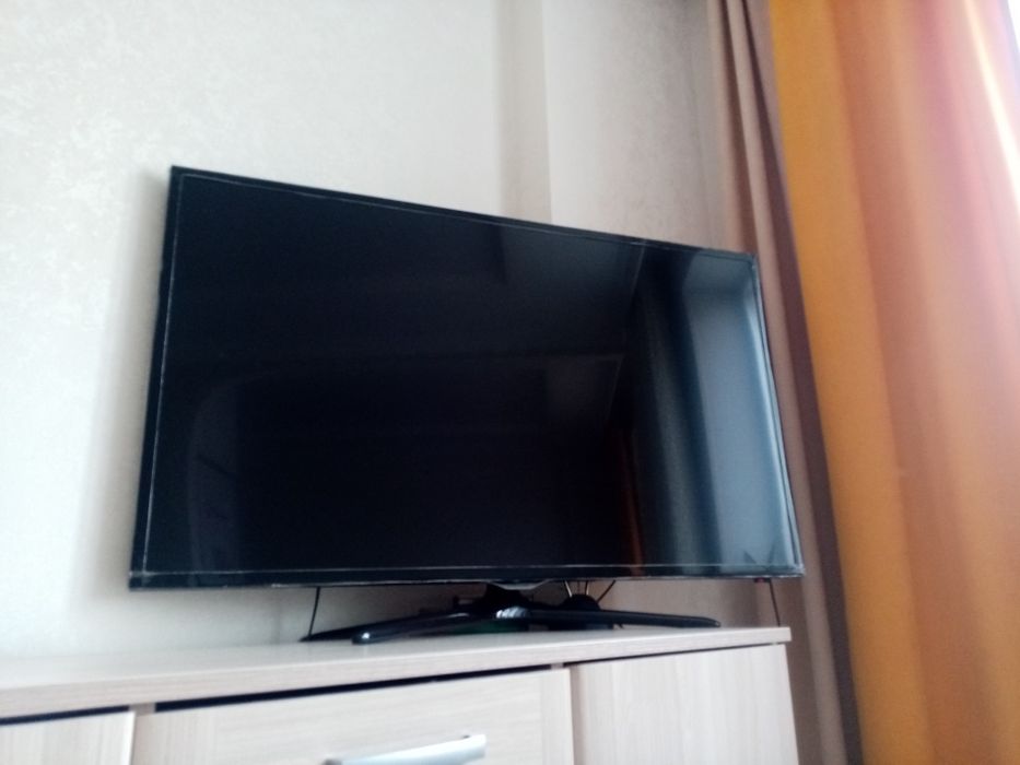 Телевизор SAMSUNG