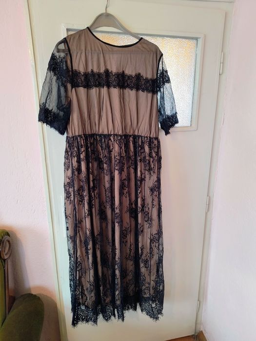 Разкошни официални рокли