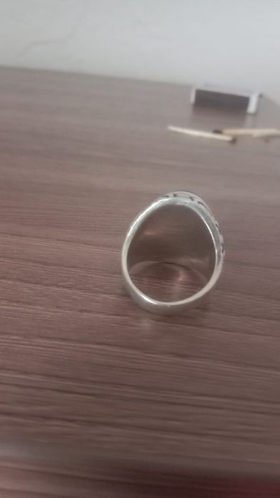Продам кольцо в отличном состояние