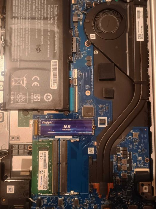 Laptop HP Pavilion 15-eh1022nq