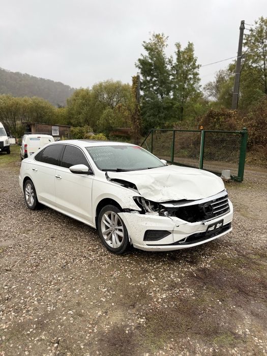 Volkswagen Passat 2021 Facelift Avariat