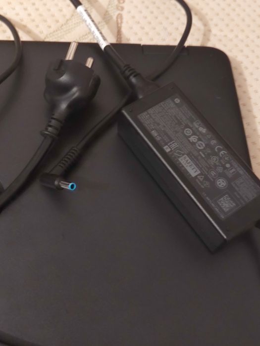 Лаптоп HP ProBook 650 G2/i3-6100u/8GB рам/512GB SSD памет/Windows 10 P